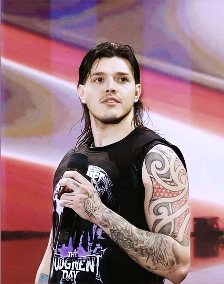 4RealSatanic's tweet image. baddest mf alive.