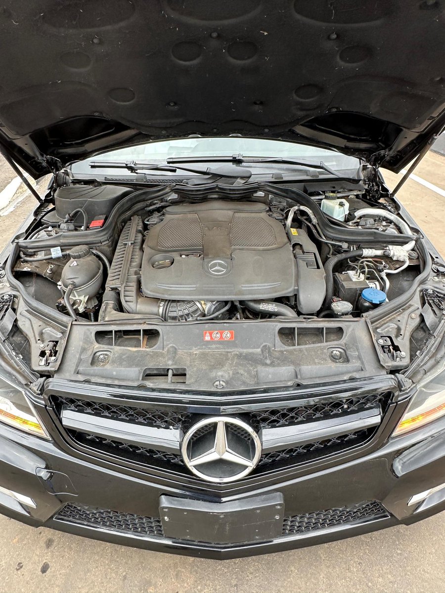 AYGAUTOS's tweet image. Direct Belgium black on black c300 2013 extremely clean going for 17.5m