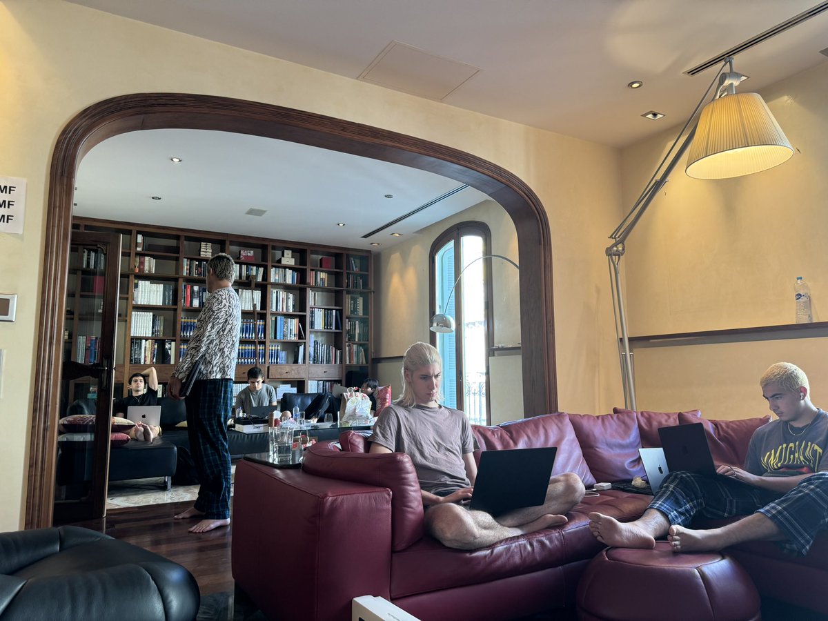 Diogenes tweet media