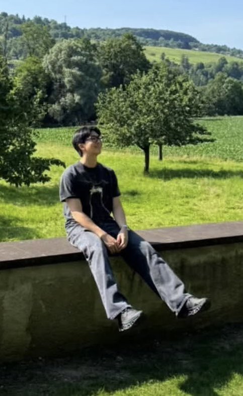 RMPICS_twt's tweet photo. namjooning 🌱🌿🌊🖼️ https://t.co/ZfpccJyio1