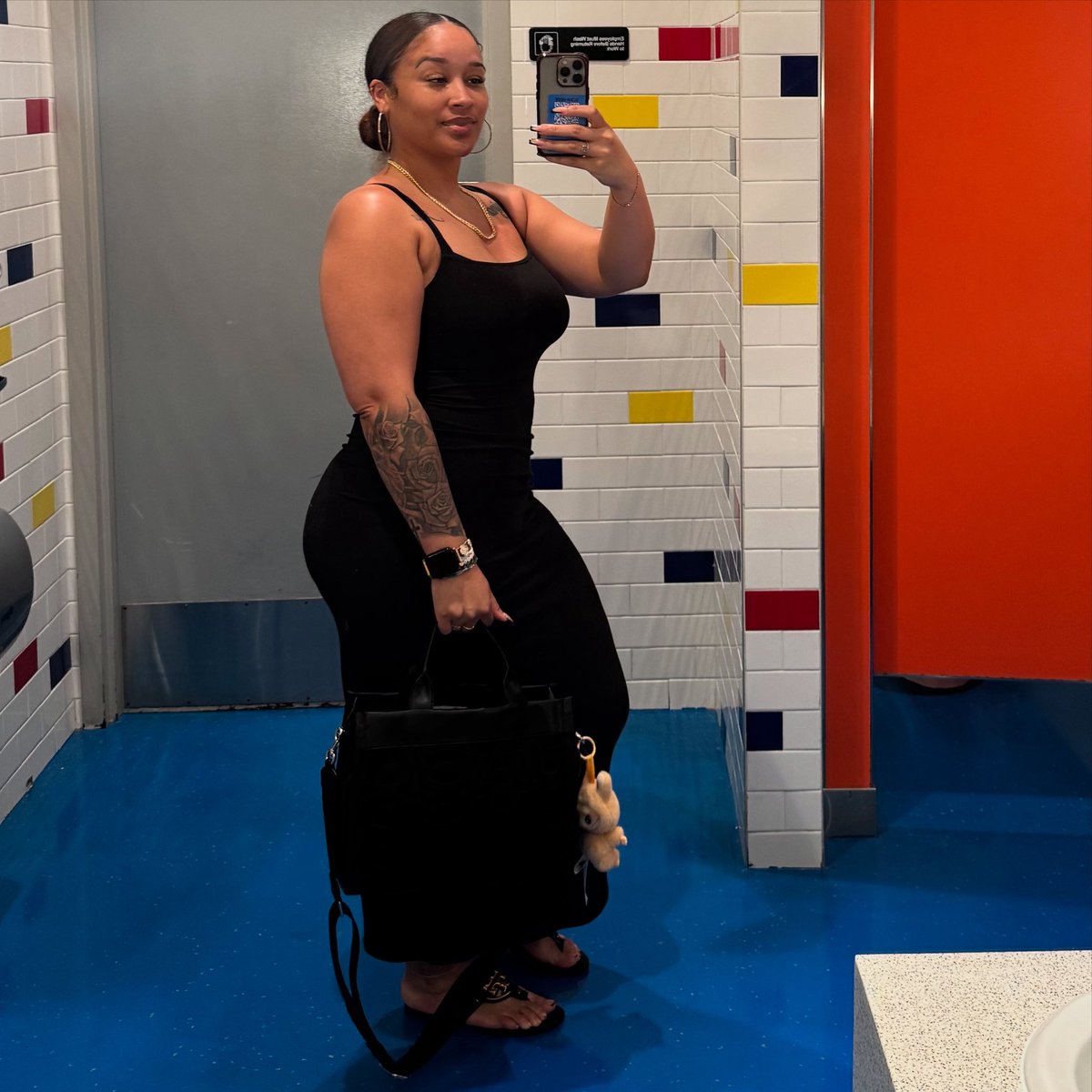 Queen Tee tweet media
