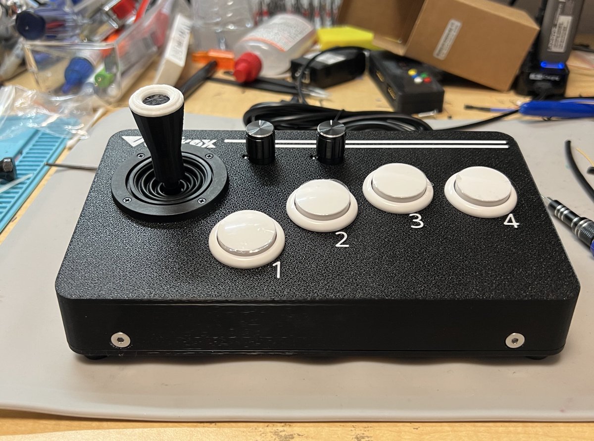 retrogameboyz's tweet image. #colecovision and #vectrex analog going out! #retrogaming