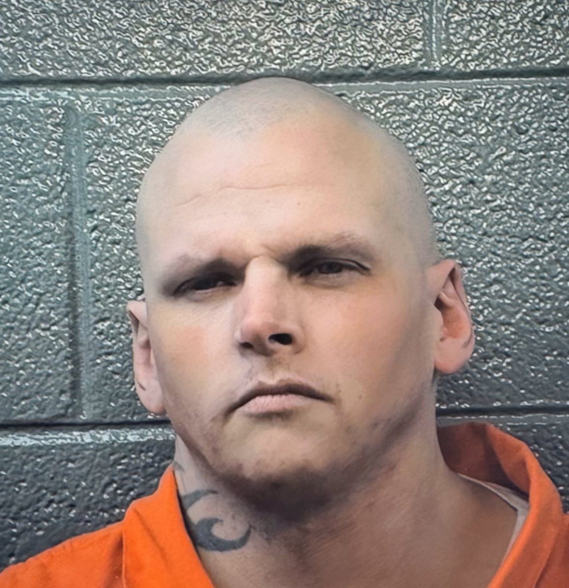 DanvilleVAPD's tweet image. POLICE SEARCHING FOR ESCAPEE

The Danville Police Department is seeking the public’s assistance in locating James Pugh, II, 38, who escaped from Southern Virginia Mental Health Institute Tuesday, June 24. FULL RELEASE: danvilleva.gov/CivicAlerts.as…