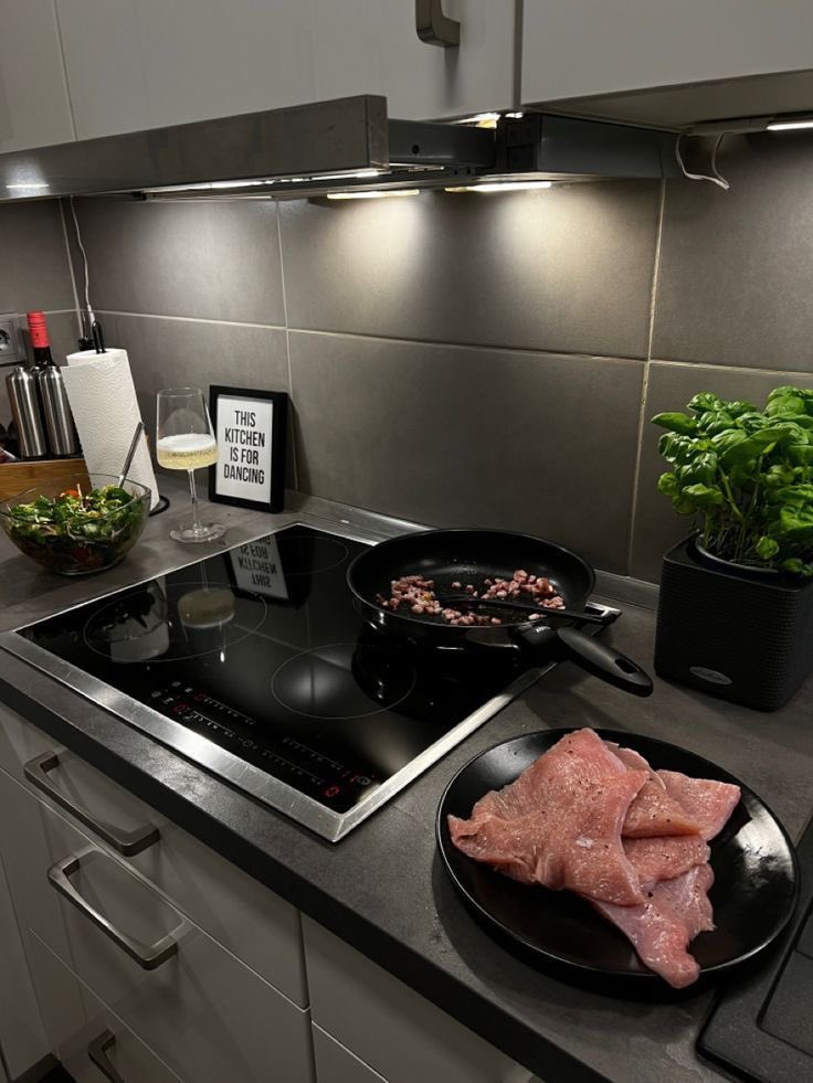 DeSuR32's tweet image. 🌙 gn folks — another long day behind.
Progress is progress, even if it’s silent.
Rest up, recharge, and let’s keep building tomorrow.

Catch you on chain 🫡💤

#gn #web3 #buildermode #restwell #CryptoLife