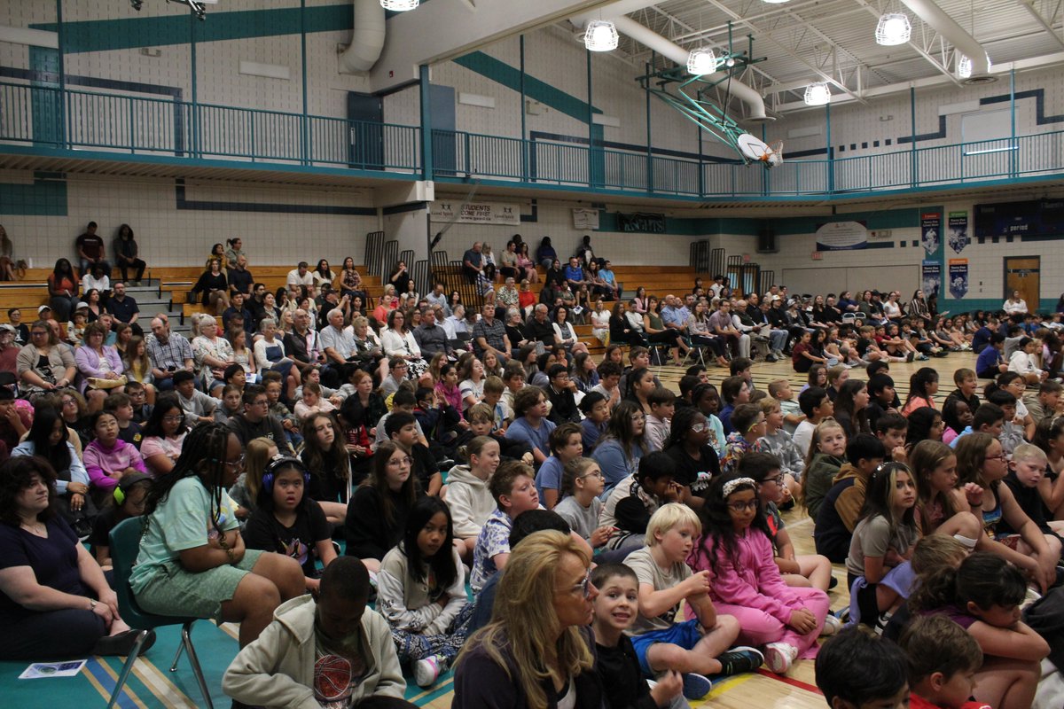 Ecole St. Michael’s School tweet media