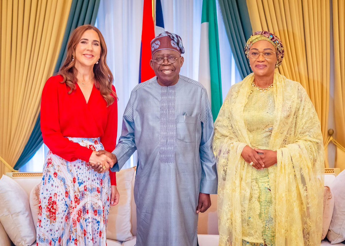 EsinBassey67607's tweet image. President Bola Ahmed Tinubu receives in audience Her Majesty Mary Elizabeth, Queen of Denmark, in the State House, Abuja.

*#VillaToday*
x.com/dolusegun/stat…