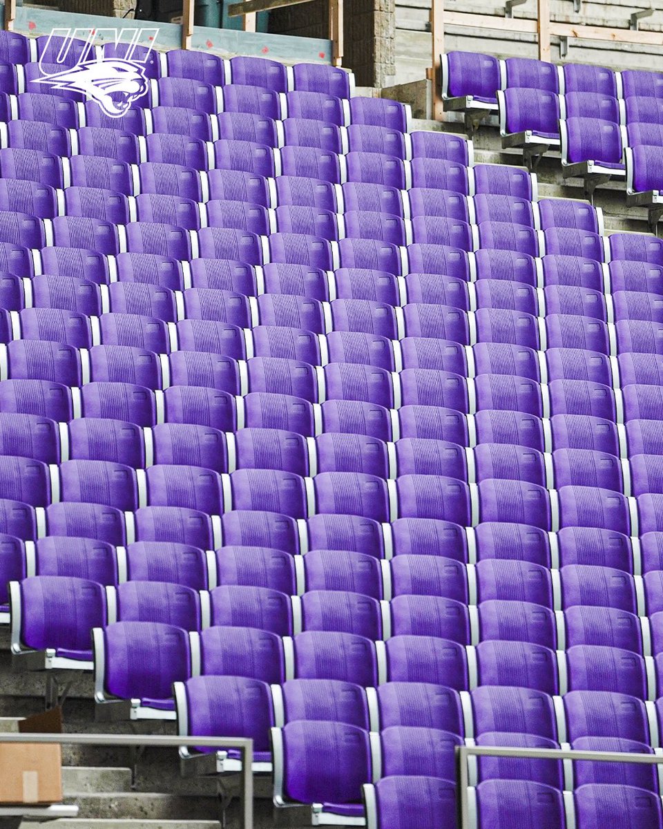 Some Progression at the UNI Dome 👀  

#EverLoyal | #1UNI | #UNIFootball
