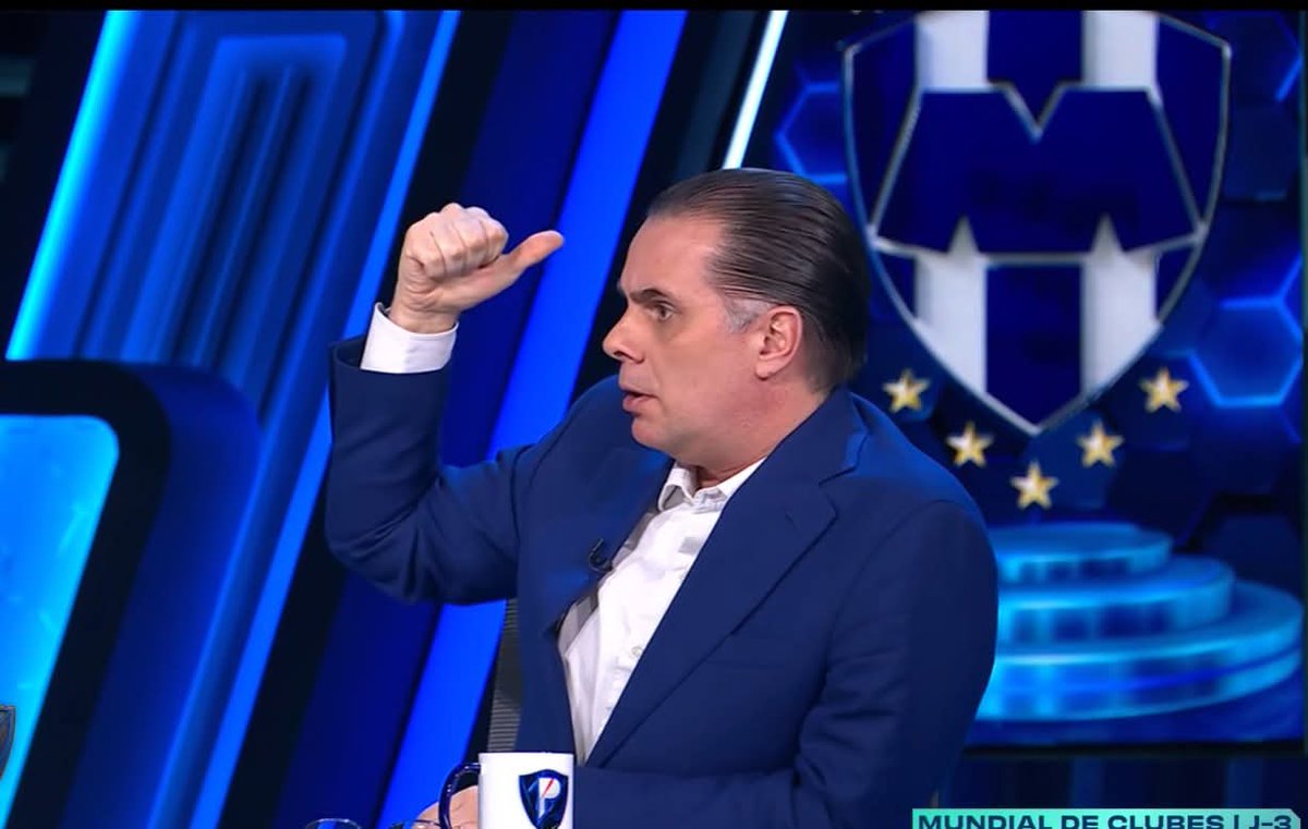 Este escudo que está atrás de mí, lo tenemos que besar todos, debemos de cuidar el planeta porque es el único lugar donde existe un equipo que representa con orgullo y dignidad al futbol mexicano.

En la Liga mexicana siempré seré del chorizo power, pero en el plano internacional