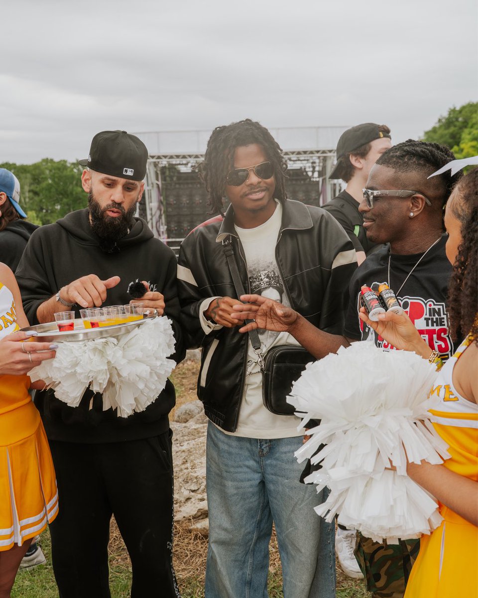 NappyBoyDranks's tweet image. Taste… APPROVED by @WhoDontai ✅
Good Game by @TPain passed the vibe check AND the flavor test 🧠⚡️
This 2oz energy shot was specially formulated by T-Pain to boost focus and energy, without the crash.