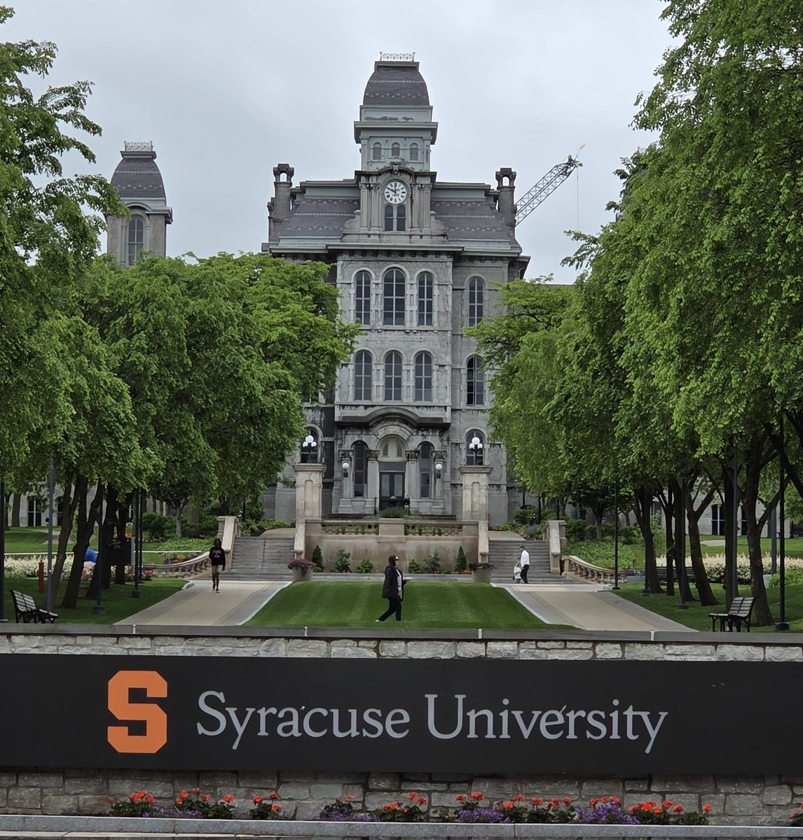 Even when it's hot, it's cool. 

#SyracuseU 🍊