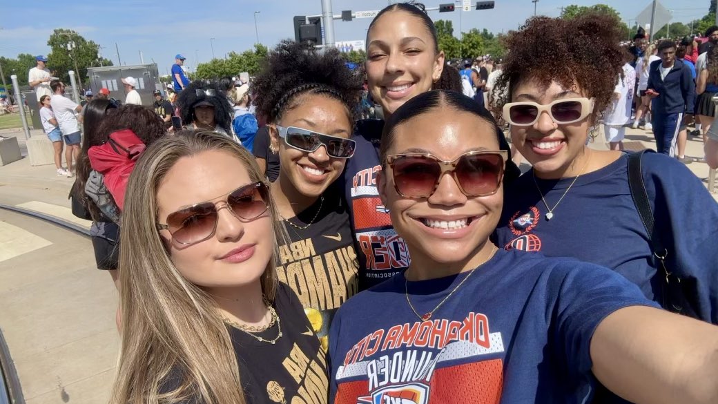 Oklahoma Basketball (@ou_wbball) on Twitter photo It’s a parade inside our city 🎉
Some of our squad celebrated the <a href="/okcthunder/">OKC THUNDER</a> title today!
#ThunderUp // #BoomerSooner ☝️ It’s a parade inside our city 🎉
Some of our squad celebrated the <a href="/okcthunder/">OKC THUNDER</a> title today!
#ThunderUp // #BoomerSooner ☝️