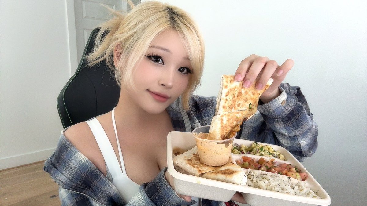 loving the new adobo ranch with my @chipotletweets :3! #chipotlepartner