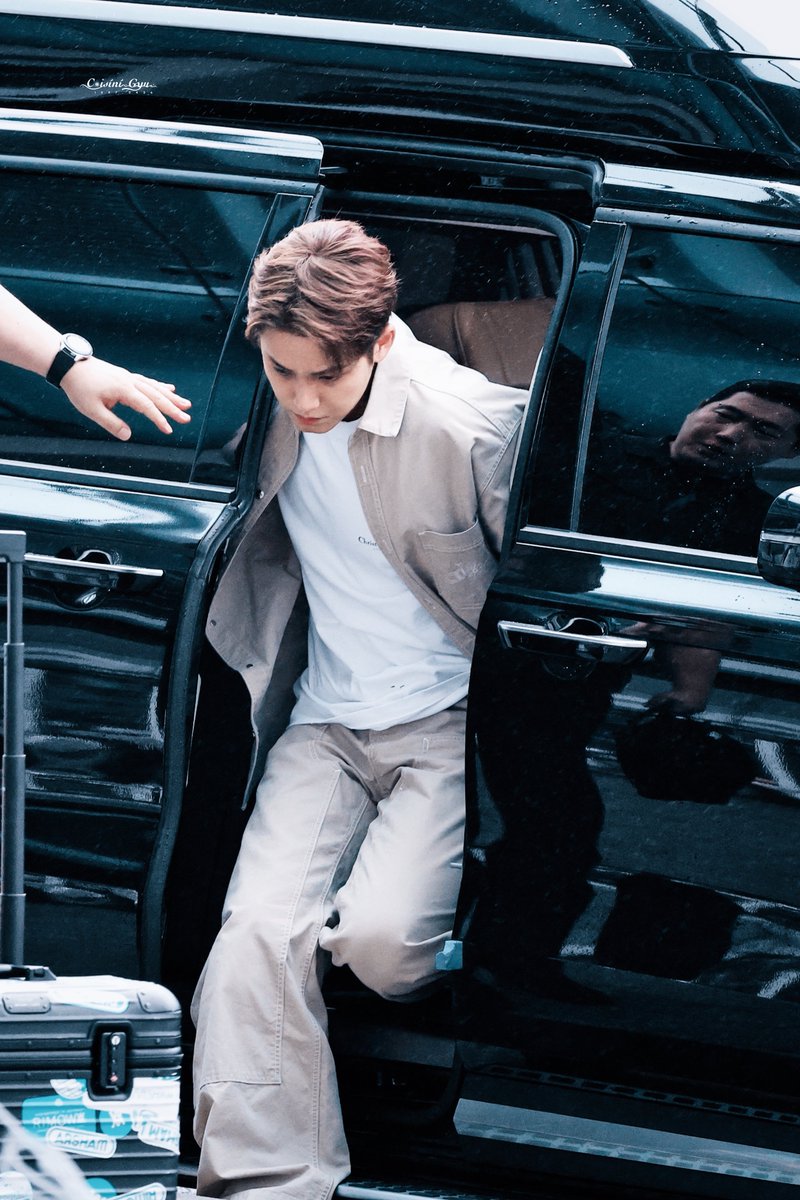 Coisini_Gyu0406's tweet image. 20250625 

HD3P

#세븐틴 #SEVENTEEN
#민규 #MINGYU #ミンギュ
#MINGYUxDiorSummer26 #DiorSummer26 
@dior @pledis_17