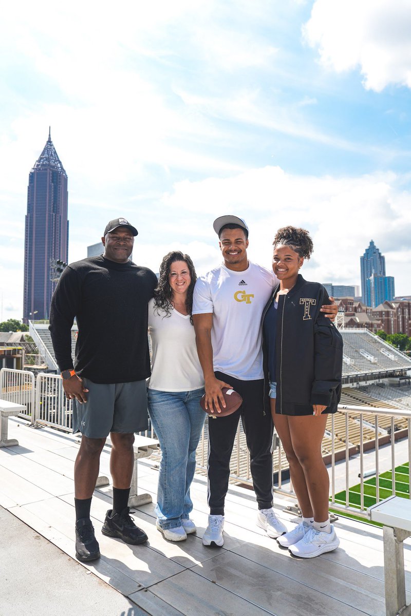 The First Academy Football (@royals__fb) on Twitter photo Congratulations to <a href="/ChristianAlexW1/">Alex “Lex” Willis 3⭐️</a> on his recent commitment to <a href="/GeorgiaTechFB/">Georgia Tech Football</a>! Lex will be a day 1 Contributor!
#Dioko Congratulations to <a href="/ChristianAlexW1/">Alex “Lex” Willis 3⭐️</a> on his recent commitment to <a href="/GeorgiaTechFB/">Georgia Tech Football</a>! Lex will be a day 1 Contributor!
#Dioko