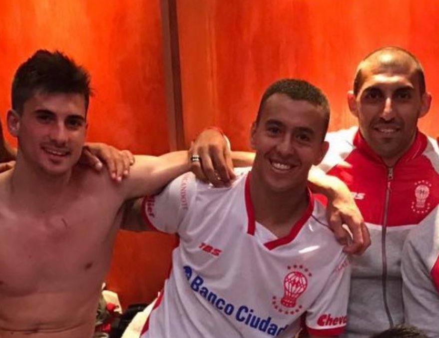 POR FAVOR <a href="/CAHuracan/">CA Huracán</a>