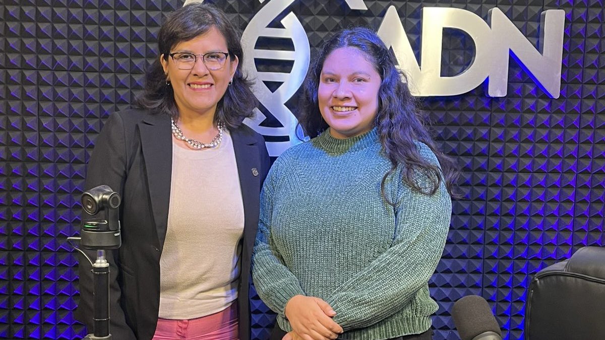 #ENTREVISTA 🎙️ “Lenguas originarias y talento literario, ejes del nuevo rumbo en Lenguas y Letras”: directora María de Lourdes Rico

La Facultad apuesta por proyectos para rescatar el otomí, fortalecer la traducción intercultural y visibilizar el talento local en literatura.

👉🏼