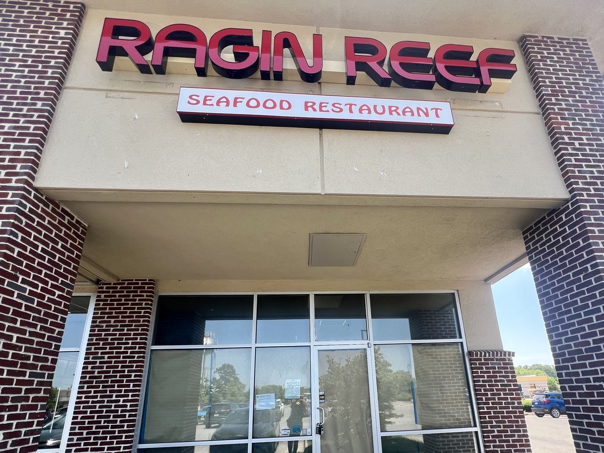 mehank110's tweet photo. Coming Soon! 🚀 Regin Reef in Winchester, VA is set to open with the cutting-edge @SkyTabPOS by @Shift4 — bringing top-tier service powered by high tech! 🍽️📱 #GrandOpening #SkyTabPOS #Shift4 #POSUpgrade #RestaurantTech #WinchesterVA #TechDrivenService https://t.co/UehjJC8I1V