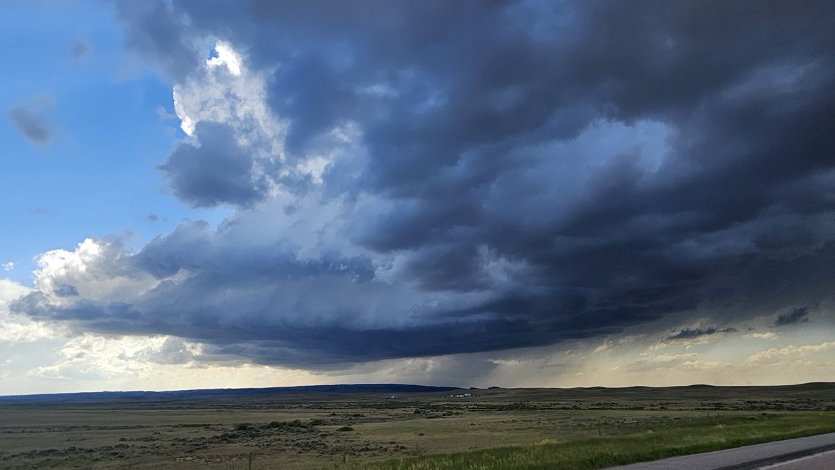 Impressive supercell developing over Powder River, WY #WYwx