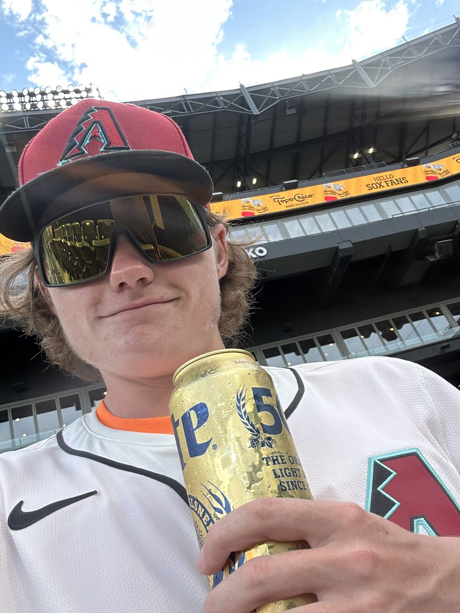 mdrew402's tweet photo. @DbacksDispatch a little empty today 😝 https://t.co/armtmrzrzS