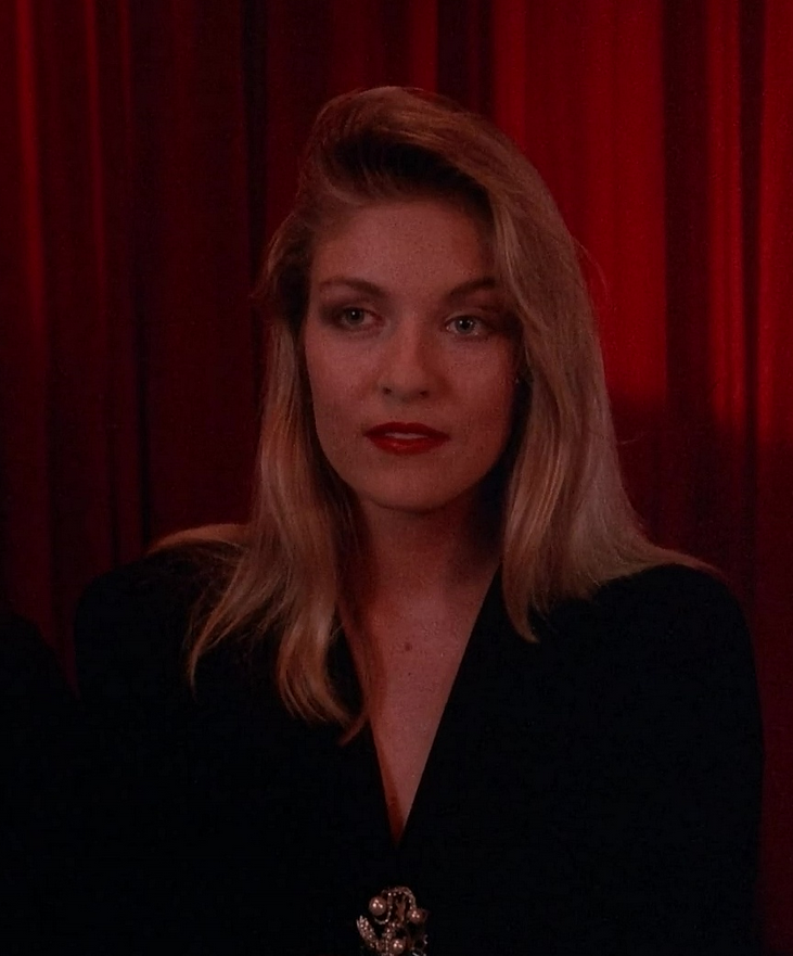 Sheryl Lee in "TWIN PEAKS"