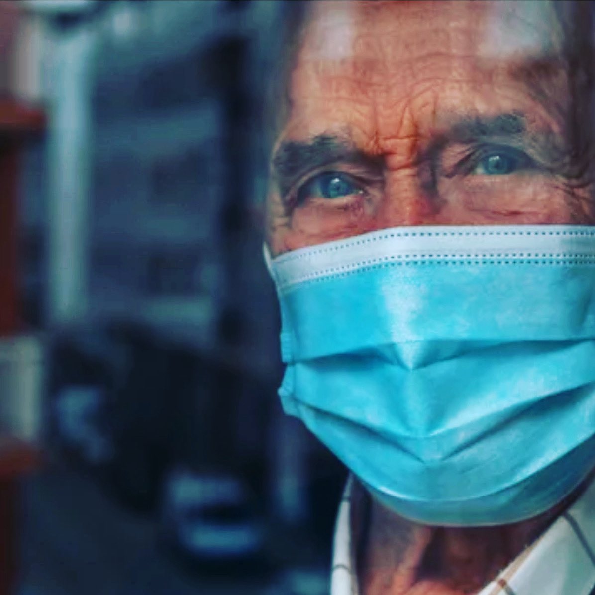 En momentos de pandemia, el término "Héroes de Batas Blancas" resonó en todo el mundo, simbolizando la dedicación y el sacrificio de los profesionales de la salud que arriesgaron sus vidas para cuidar a los demás. Sin embargo, este título no solo debe ser un reconocimiento