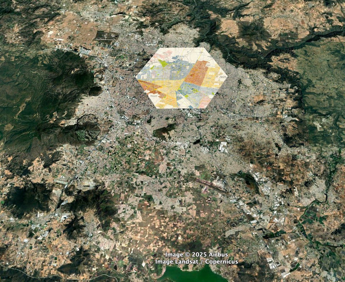 En verdad que #Guadalajara y su zona metropolitana han crecido desproporcionadamente en 50 años.   Así de chiquita lucía la zona urbana en 1971. 
😱😱😱😱
#mapasdemartes