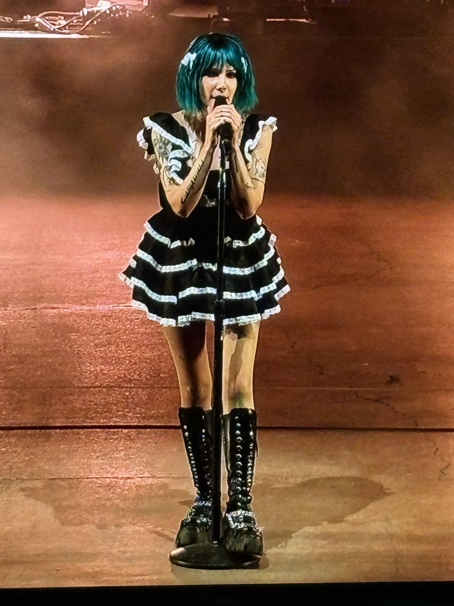 Sloth_Mode83's tweet photo. Experienced my FIRST EVER @halsey concert Sunday night. Bonus for it being at @RedRocksCO Two days later and we are STILL talking about what a badass show she put on. What a Queen! 💕💕

#ForMyLastTrickTour #Halsey https://t.co/xbTFaPjiWc