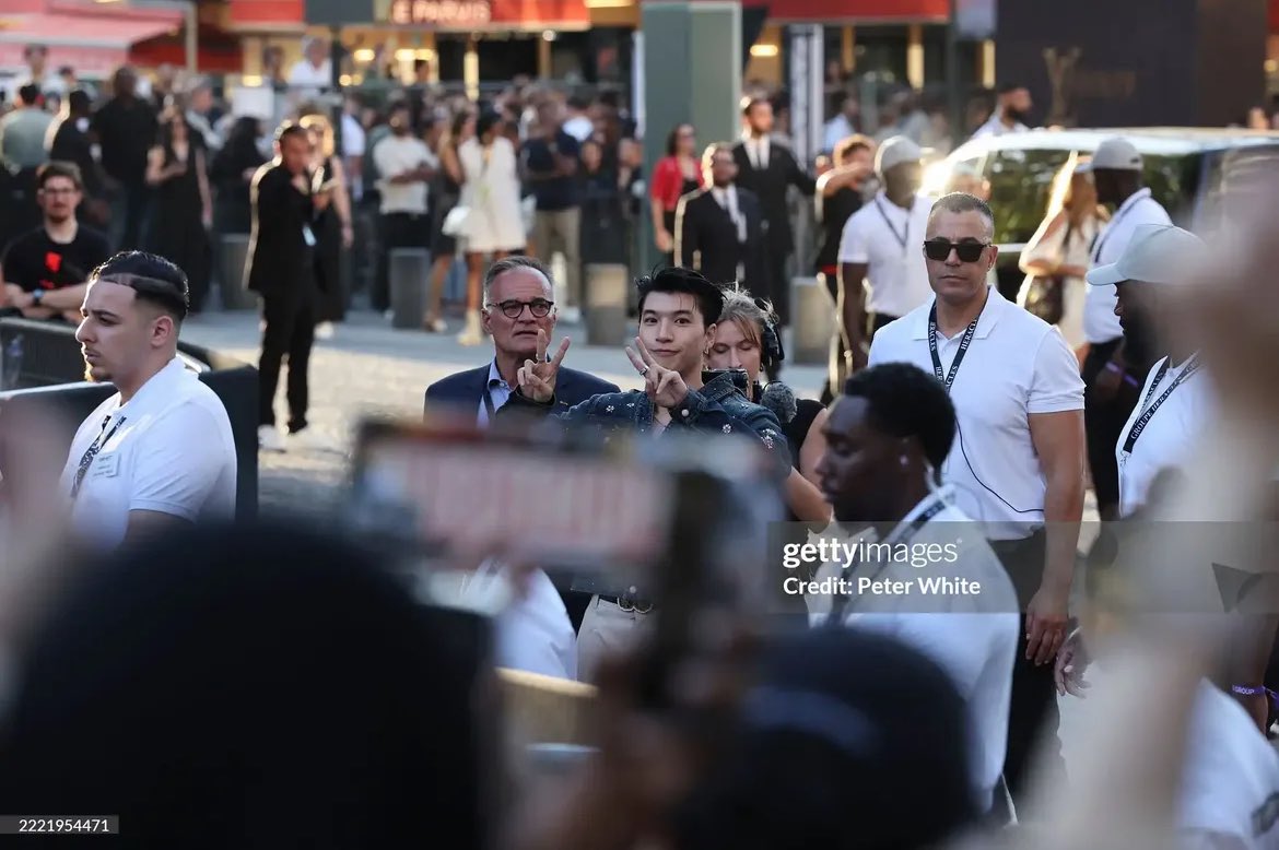 protectht2's tweet photo. HIEUTHUHAI 📸by Getty Images
Thank u Getty 

#HIEUTHUHAIxLVMenSS26
HIEUTHUHAI in Paris for LVMenSS26 @LouisVuitton
#LouisVuitton https://t.co/u3B78NHWkg