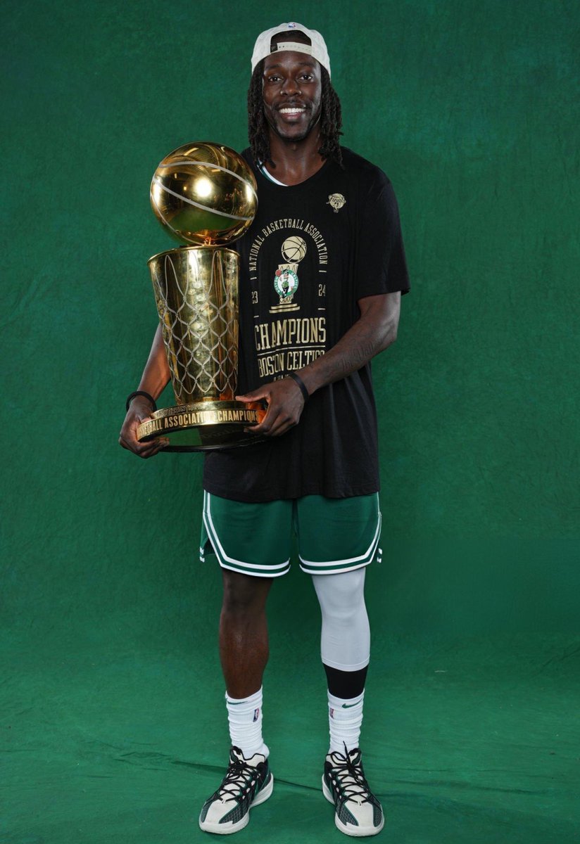 Celtics_AJ's tweet image. Forever grateful for these two 💚