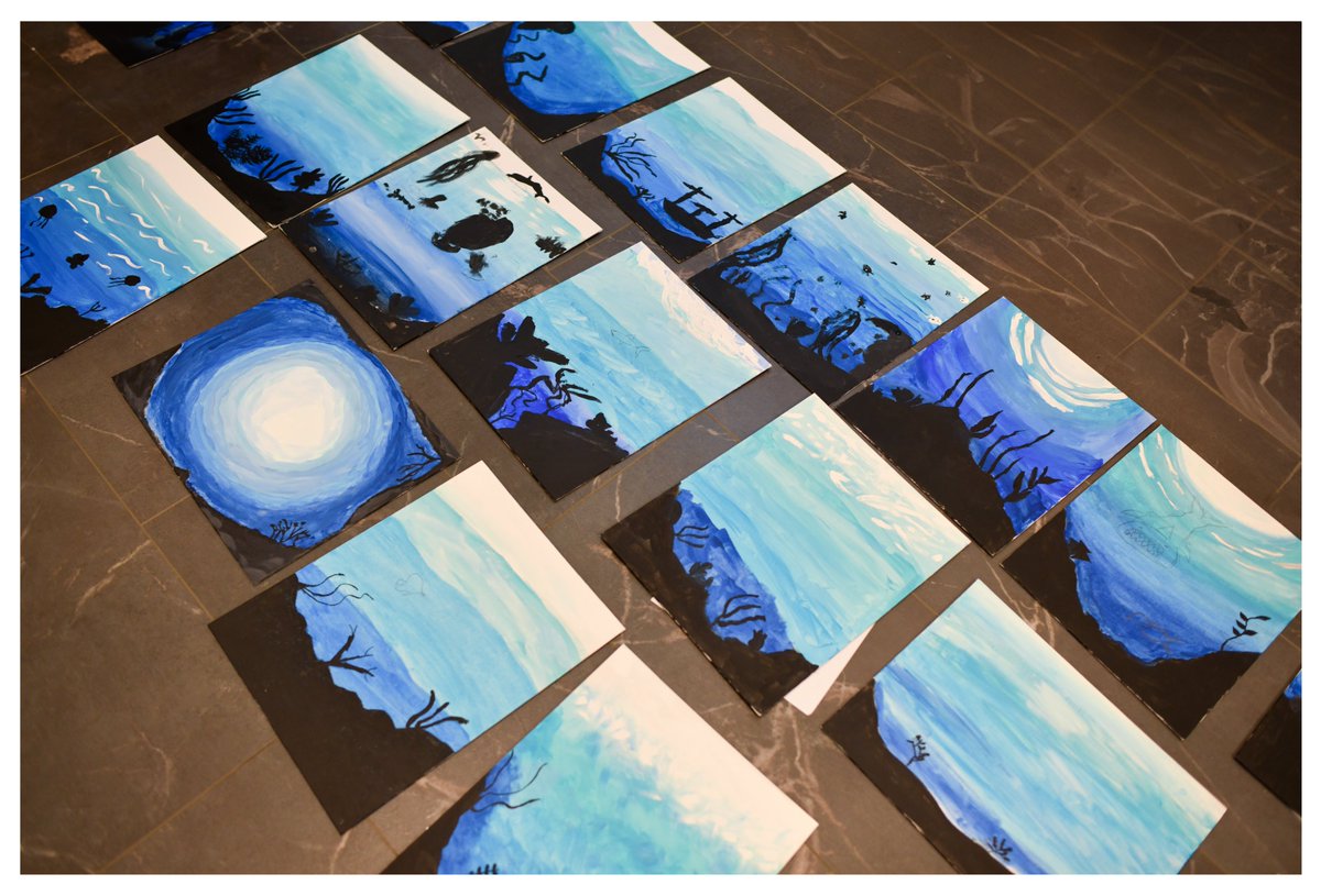 MrsOArtStudio's tweet image. It was so wonderful creating with my former middle schoolers today at @cucps! Today we dove into the deep blue sea to make colorful gradients and bold silhouettes. We’re just getting started, and I can’t wait to see their finished masterpieces tomorrow! 💙🦈 #wearecucps…