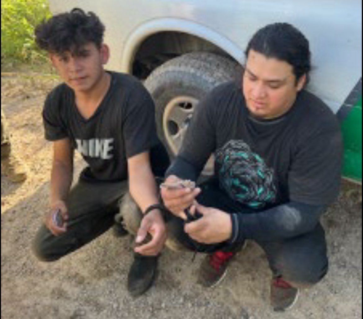 TxDPSSouth's tweet photo. 🚨 DPS Troopers seized 160 lbs. of marijuana in Cameron County during a joint anti-smuggling op. Part of #OperationLoneStar.
#BorderSecurity #RGV #ProtectingTexas @TxDPS https://t.co/d0R3qPxLWt