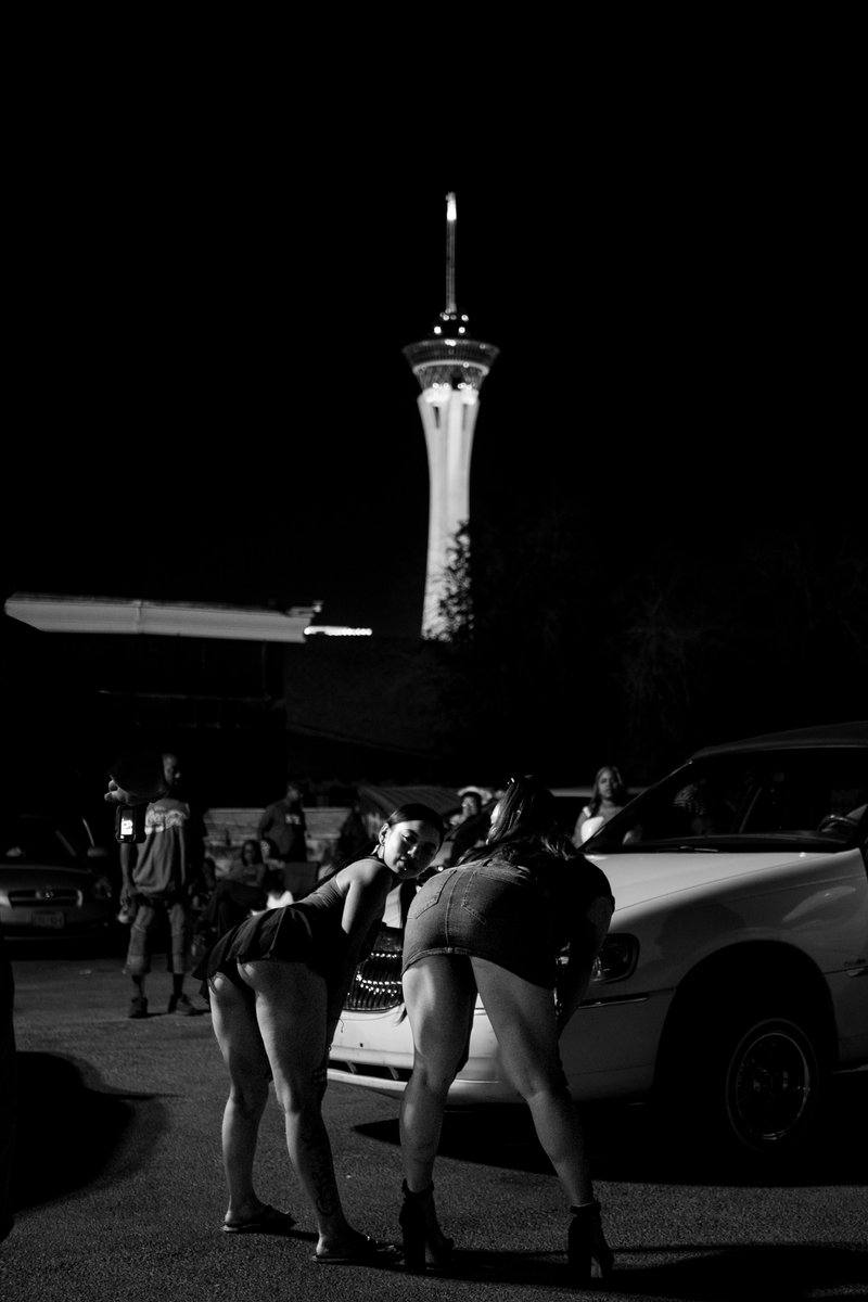 alexviisuals's tweet photo. nights at the shake junk. https://t.co/ZowX5CY6jm