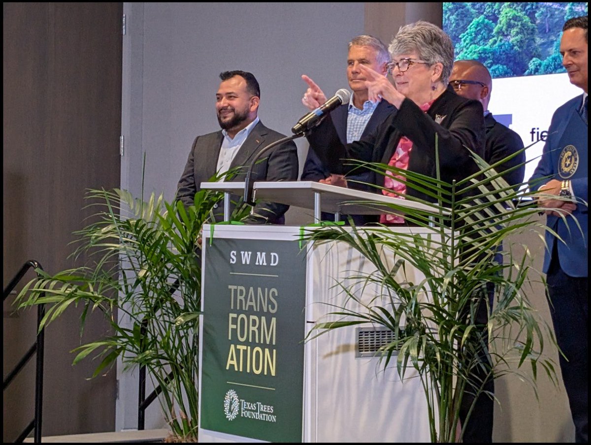 Dallas City Council District 2 (@cityofdallasd2) on Twitter photo Estoy muy emocionado por la noticia de que la fundación <a href="/Texas_Trees/">Texas Trees Foundation</a> está recibiendo $25 millones de la legislatura de Texas para financiar una importante revitalización del corredor del Southwest Medical District. También quiero gritar a Jeanette Monear por su trabajo. Estoy muy emocionado por la noticia de que la fundación <a href="/Texas_Trees/">Texas Trees Foundation</a> está recibiendo $25 millones de la legislatura de Texas para financiar una importante revitalización del corredor del Southwest Medical District. También quiero gritar a Jeanette Monear por su trabajo.