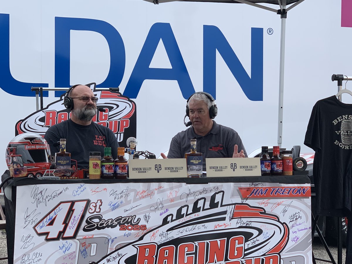 We are LIVE for another Benson Valley Road Show! Joining us first is Leon from <a href="/LdsBBQEastTroy/">LD's BBQ</a>!

Tune in here youtube.com/watch?v=w_hwNY…

#HaveAtItRacers