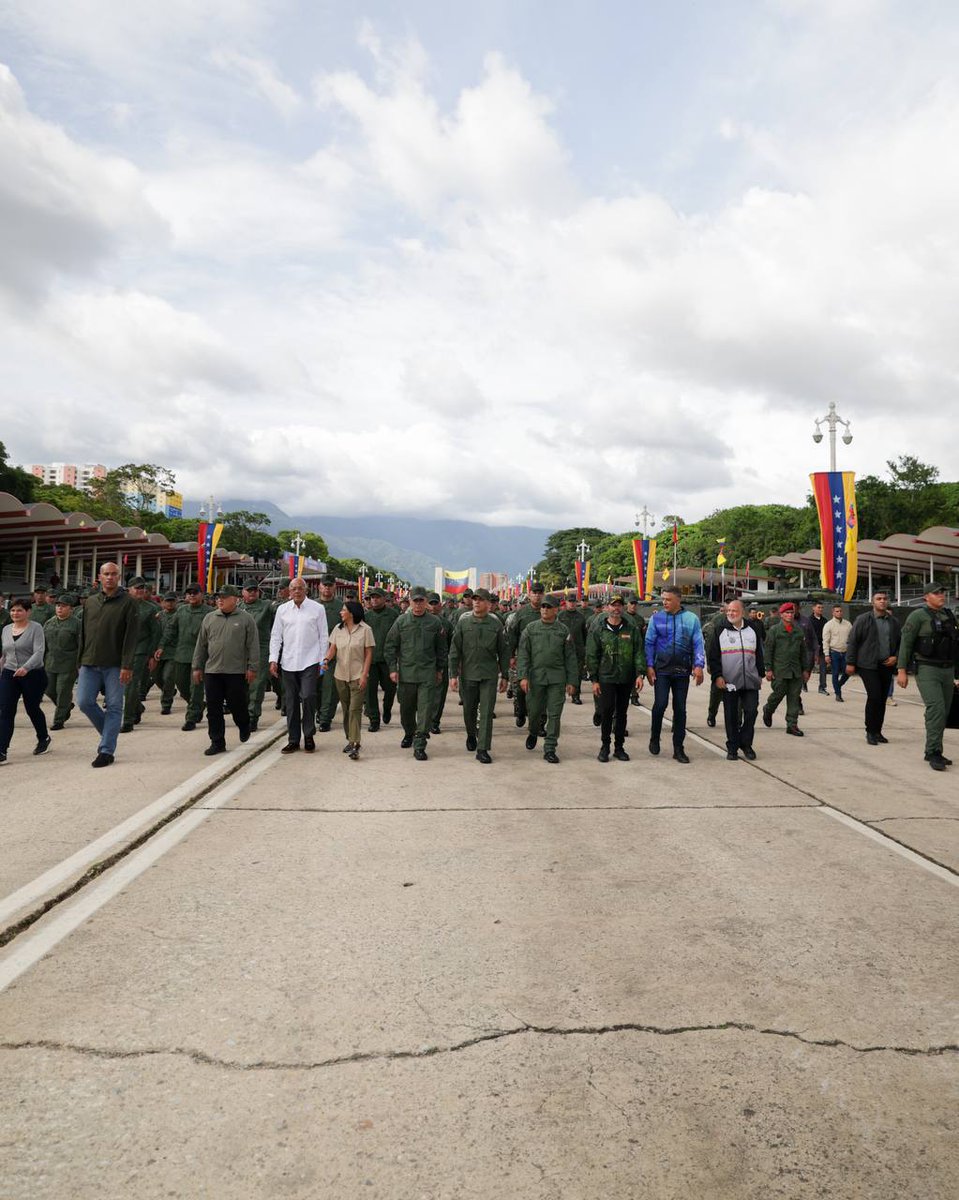 En el acto en conmemoración del 204 aniversario de la Batalla de Carabobo, el presidente de la República Bolivariana de Venezuela, Nicolás Maduro (<a href="/NicolasMaduro/">Nicolás Maduro</a>), hizo un llamado a las nuevas generaciones para asumir el liderazgo en la defensa de la soberanía nacional, adaptando