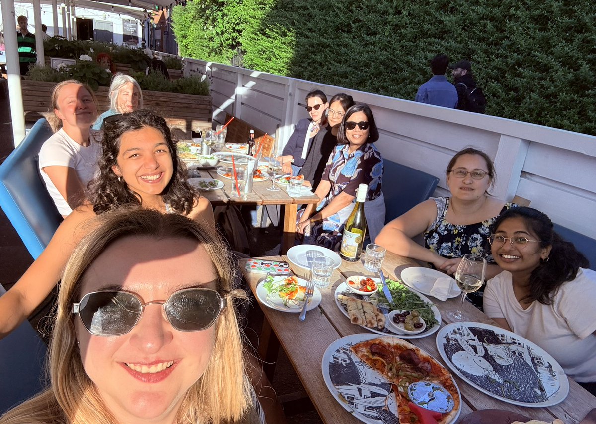 andiroy's tweet image. WIMM day 2025- talks, posters, discussing science and lab dinner! A good day!