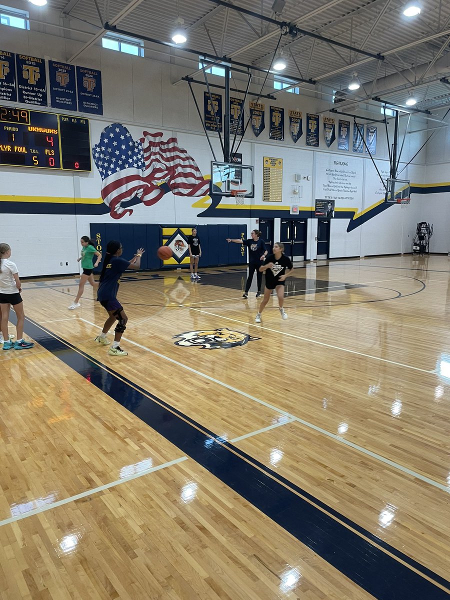 stpladytigerbb's tweet image. Few shots from Day 2 of Camp!