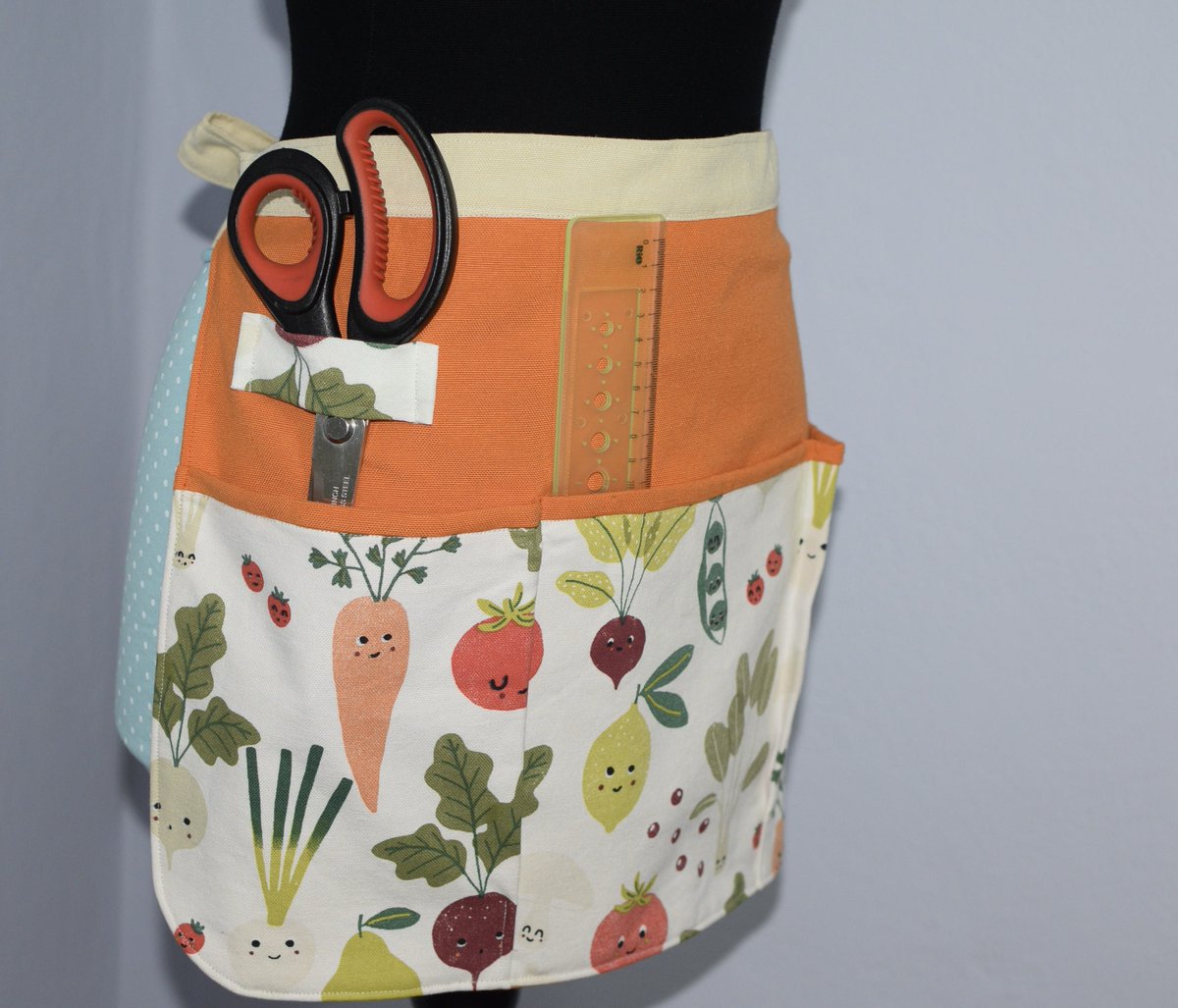 ShianaCraft's tweet photo. Garden Work Apron
https://t.co/rBm7kqrvZA
#etsy #etsysale #work #halfapron #garden #etsyfinds #etsygifts #giftideas #giftforher #craftbizparty #crafthour #apron #orange #fashion #veggies #etsyhandmade #handmade #handmadegift #retro #sale #shopsmall #florist #pockets #vegetable https://t.co/OTHnakzHoQ