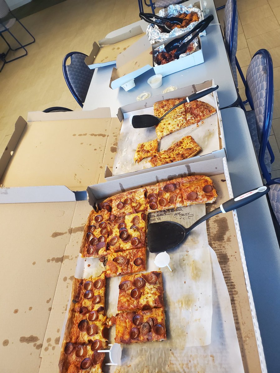 SandraTanBN's tweet image. This is either a documentary photo of journalists' eating habits in the wild, OR evidence that Election Night at @TheBuffaloNews is here.