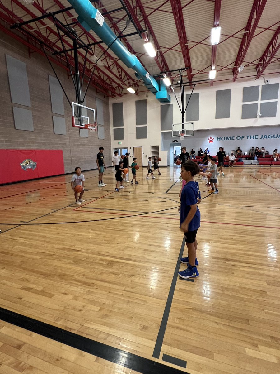 Valencia Jaguar Boys Basketball tweet media