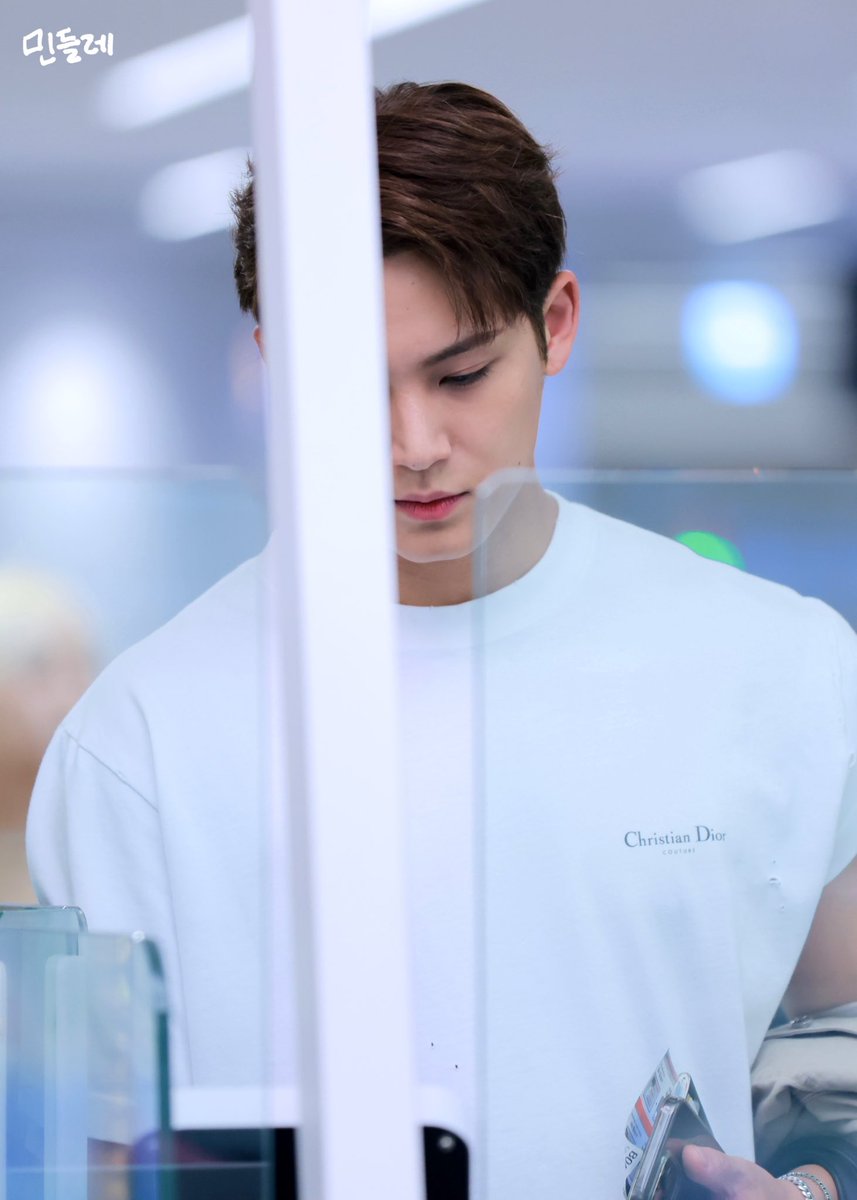 dandelion_0406's tweet image. 250625 ICN 민규♥

dior 뽀이♥ 조심히 잘 다녀와

#민규  #MINGYU #SEVENTEEN 
#세븐틴 #ミンギュ