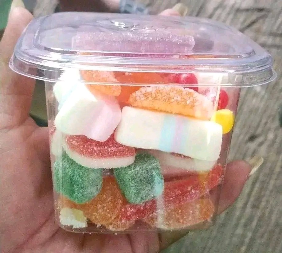 PaulGraham85032's tweet image. Yummy 
#canabiscomunity #berner415 #pushtrees #yolayoutube #dankdemoss #MemesAI #StockMarket