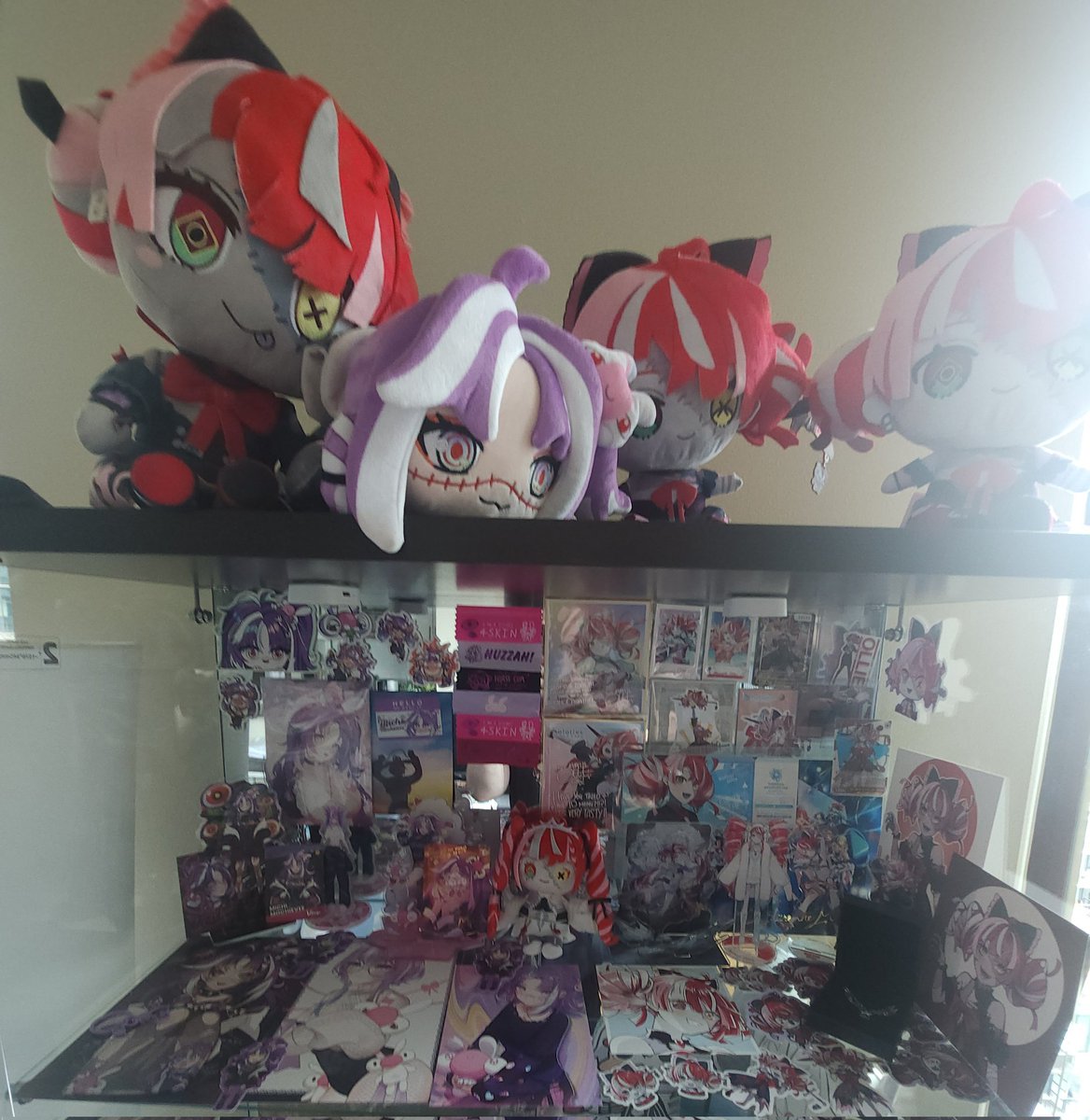 Ginsubot_VT's tweet photo. pics of new merch of my  favorite zombies post #OffKaiGen4
#offkaiexpo2025
#Kureiji_Ollie #zomrade #graveyART #MichiMochiArt #MichiMochievee #scamber #4skin https://t.co/1NsRainJSu