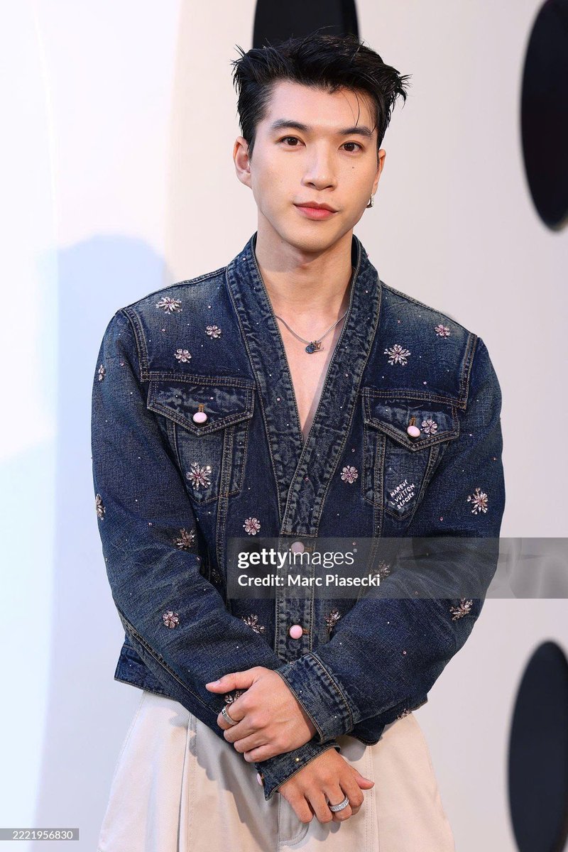 veengdo's tweet photo. Getty Images chụp dc kiểu này thì sợ gì nữaaaaa hehehe
@LouisVuitton
HIEUTHUHAI in Paris for LVMenSS26
#HIEUTHUHAIxLVMenSS26 https://t.co/y5AiXeOeAN