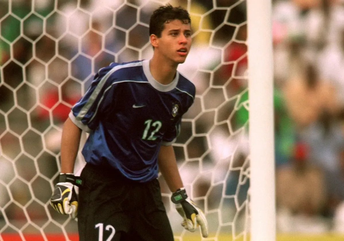 futnostalgico's tweet photo. O goleiro Fábio na Copa do Mundo Sub-20 em 1999. https://t.co/0lEJKgBZvQ