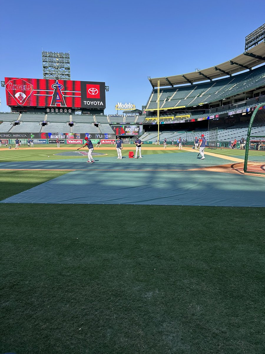 Yeah the Sawx players are nice but where’s the Rocket <a href="/Jared_Carrabis/">Jared Carrabis</a>