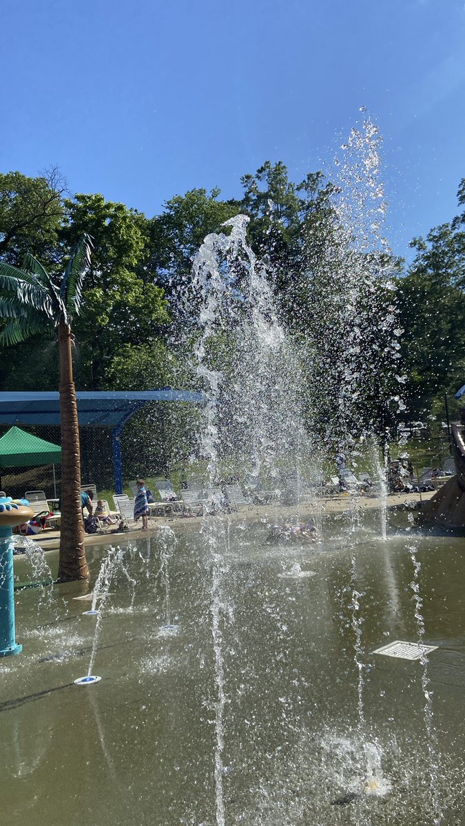 DCDGS's tweet photo. #BeatTheHeat this week by heading to a @DCDPR pool, spray park, or splash pad!💦🏊🏾‍♀️ 

With summer officially here, locations are open every day of the week. Find a location near you.

Check out real-time updates on closures &amp; issues at https://t.co/5kbhxJxjBw. 
#JumpInDC https://t.co/U4gI39gprZ