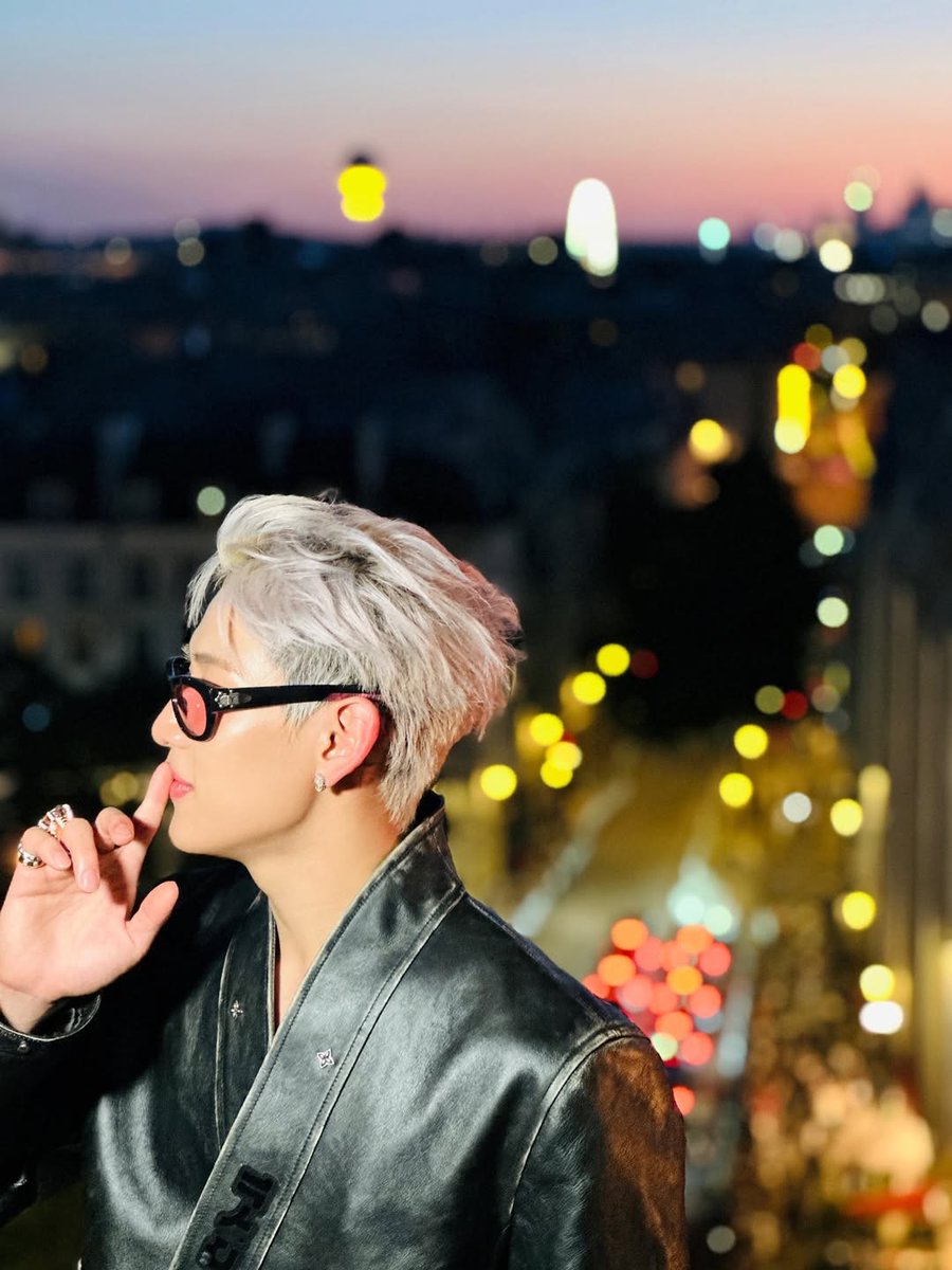 BamBamBooster's tweet photo. 250625 | Bambamxbammie's IG UPDATE 
  
Louis Vuitton Men's Spring-Summer 2026 Show 
   
LOUIS VUITTON ICON BAMBAM
#BamBamxLVMenSS26
#LVMenSS26
#SpringSummer26
#LouisVuitton @LouisVuitton 
#BamBam #뱀뱀 @BamBam1A https://t.co/1VDf3OoD7I