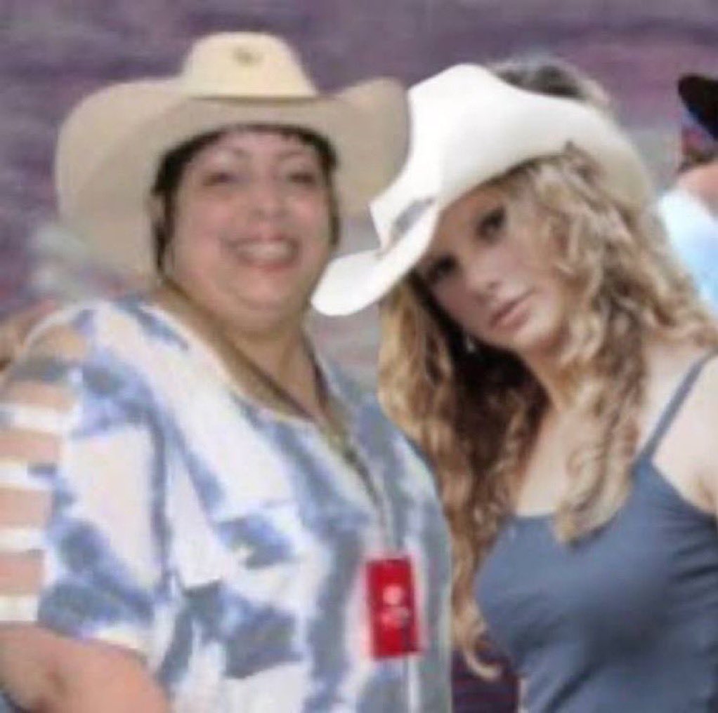taylorswiftbr's tweet photo. TS12 TU É COUNTRY! https://t.co/SUmaycsozi
