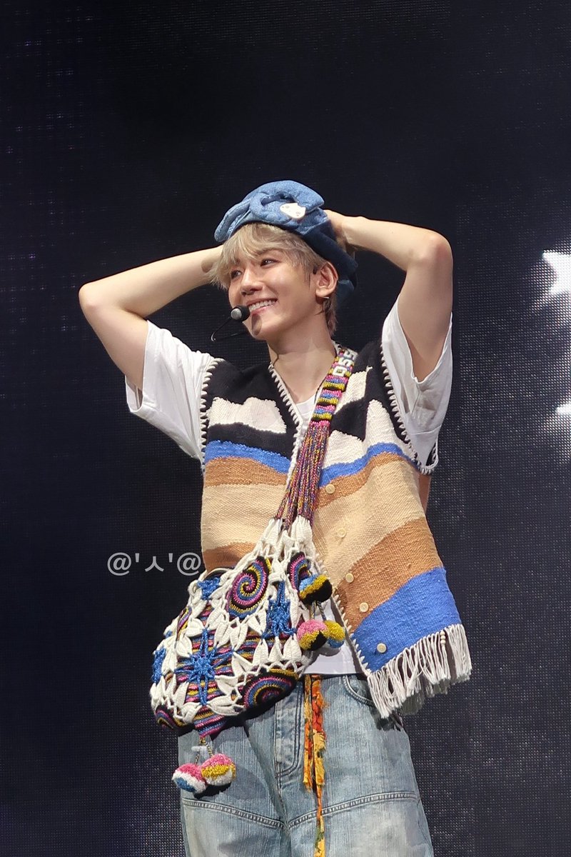 4thLynnl's tweet photo. 250623 Reverie @ Newark 🇺🇸

PRETTY BOY🐰🩵

#백현 #BAEKHYUN #ベッキョン #reverie #REVERIE 
@B_hundred_Hyun @BAEKHYUN_INB100 https://t.co/VgOra7teie